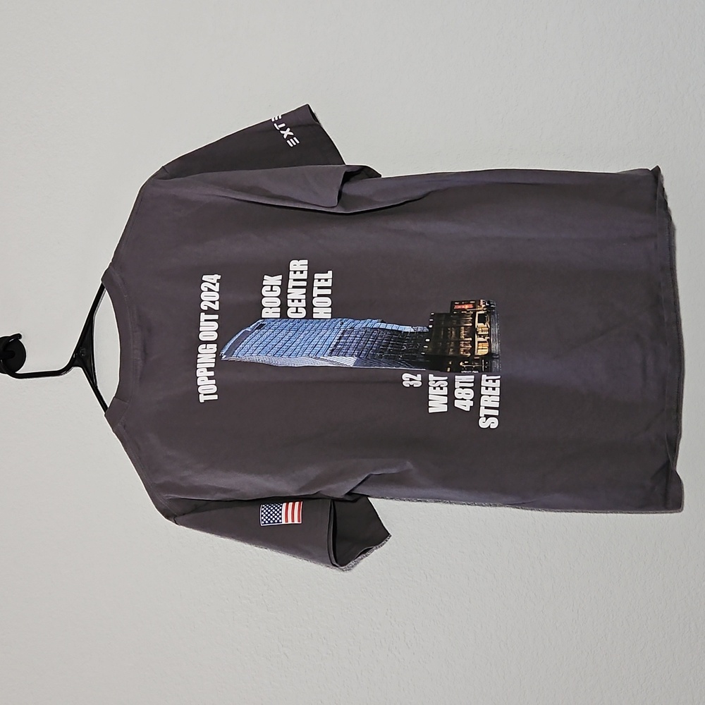 Hard Rock Hotel New York Graphic Novelty Short Sleeve T-Shirt USA Flag M Grey